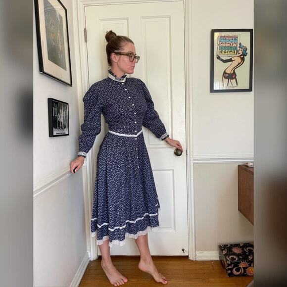 70s Vintage Gunne Sax Prairie Midi Dress - Picture 3 of 10
